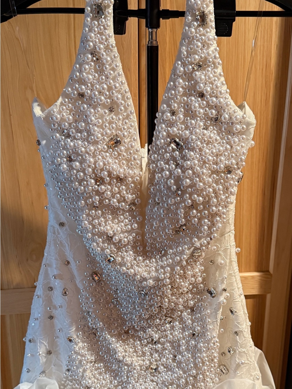 NWT Bella Barnett Tove Pearl Diamond Flowers Halter Mini Dress